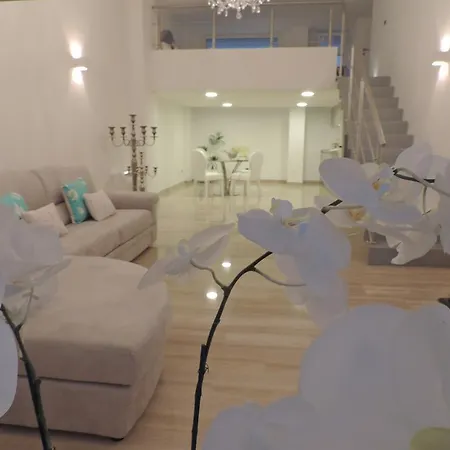 Best Holidays Loft Apartment *